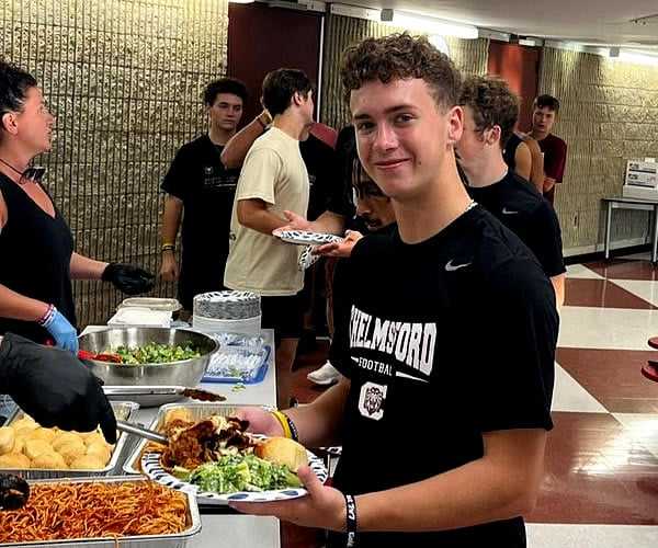 Summer Street Grocers supporting Chelmsford MA football